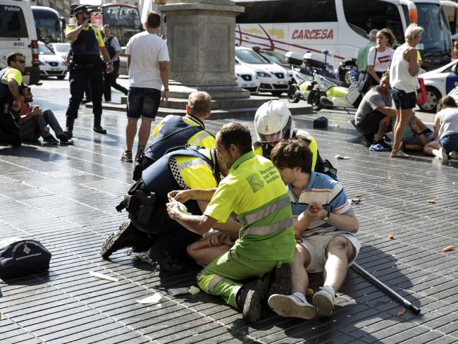 Toàn cảnh vụ khủng bố tại Barcelona Tây Ban Nha 13 người chết cho tới nay