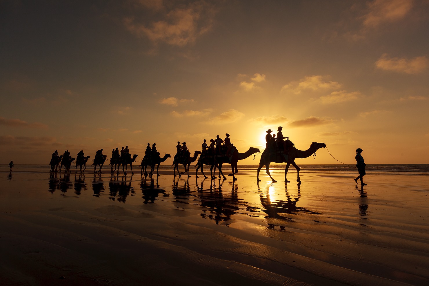 cable_beach_camel_riders_sunset