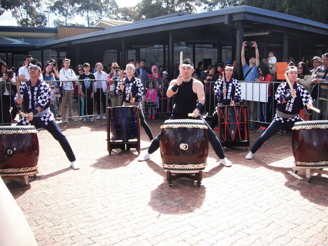 taiko-drumming