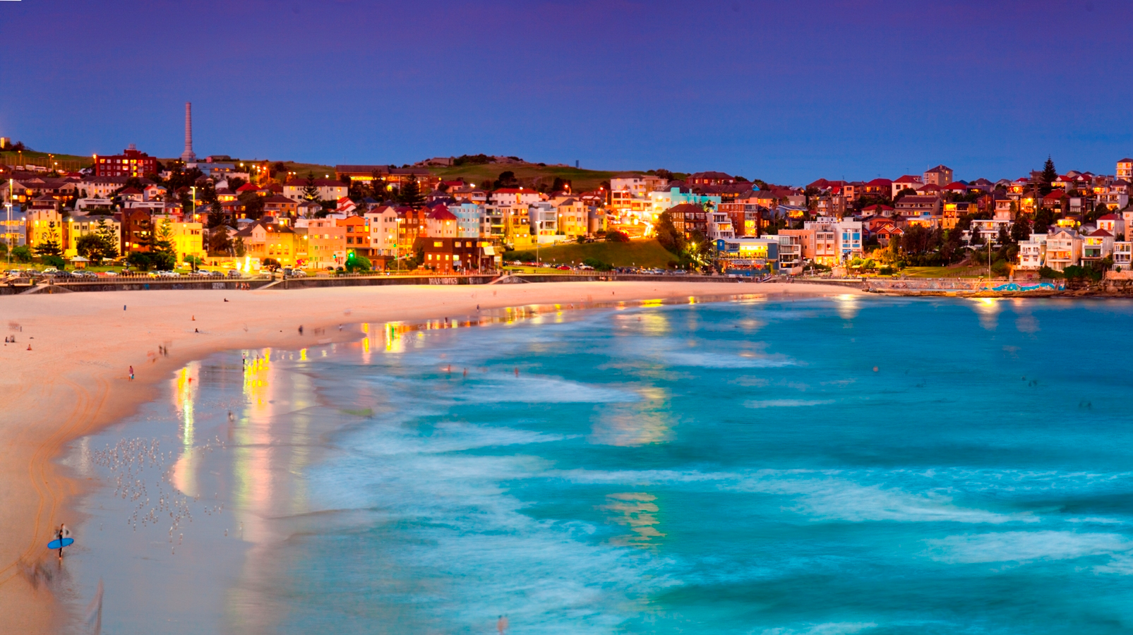 great beaches to visit at night in Sydney