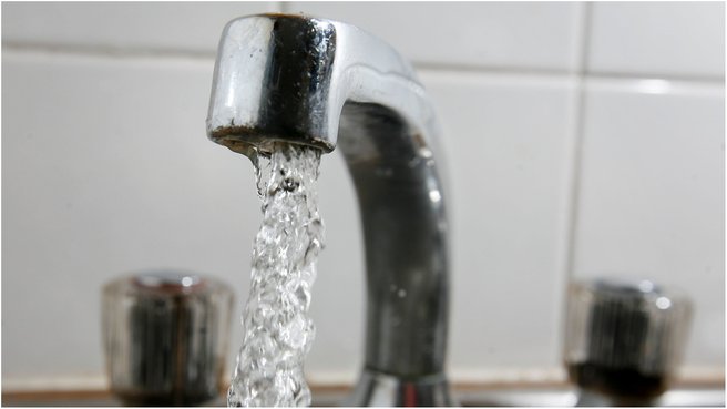 Why Aussies are being warned to run their taps for 30 seconds