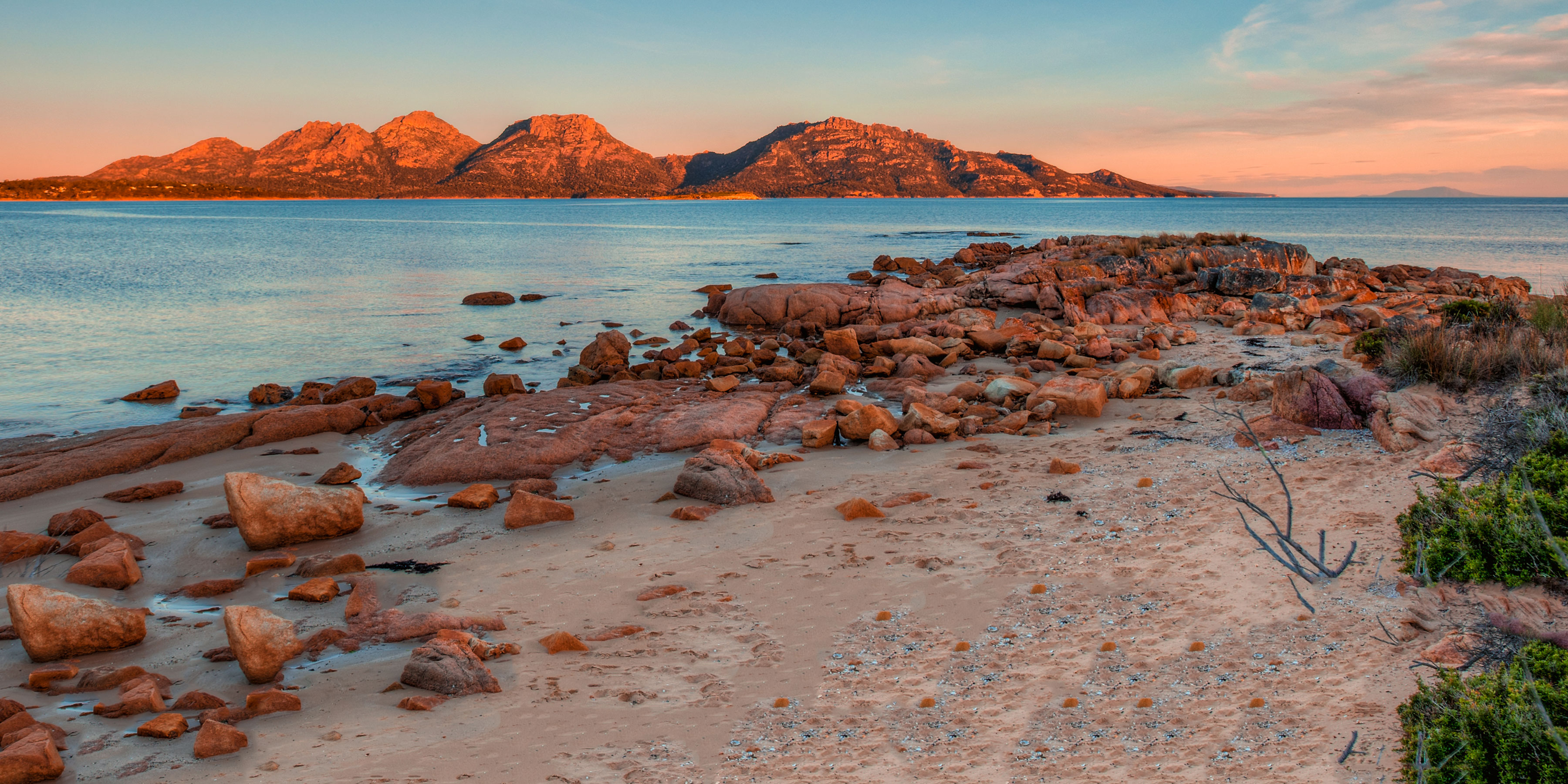 THE HAZARDS, TASMANIA