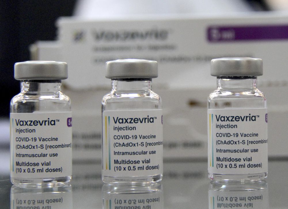 vắc-xin Covid-19 mũi thứ tư
